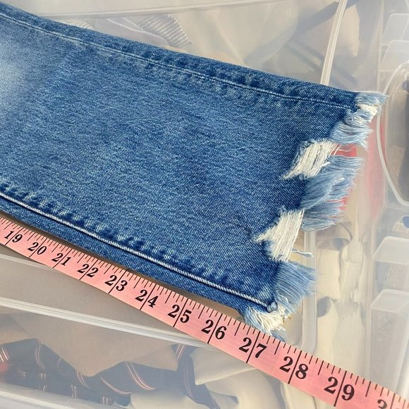 Good American Light Blue Straight Leg Jeans - Picture 15 of 15